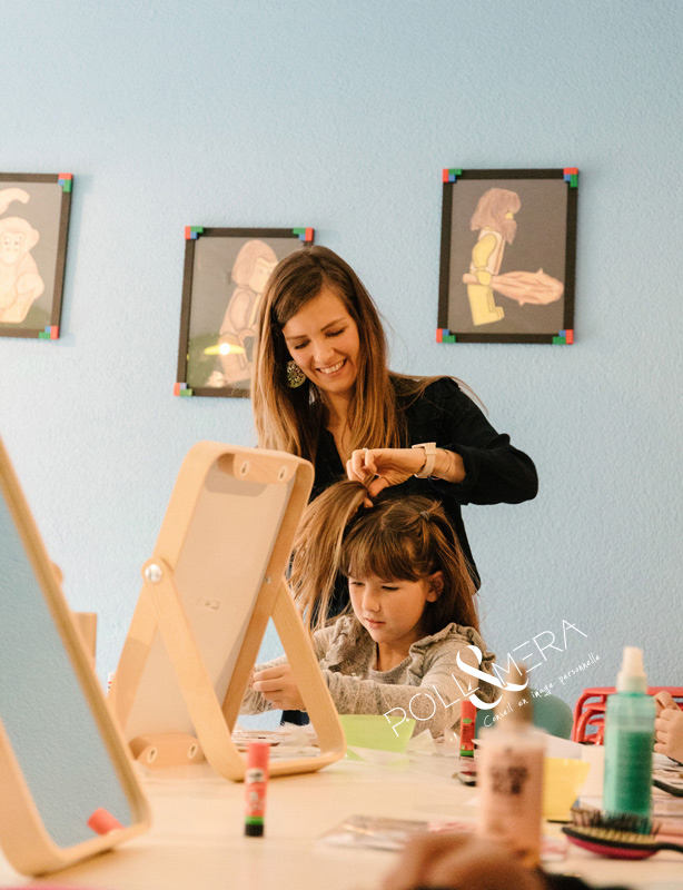 Atelier coiffures et bricolage , filles rebelles